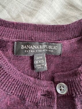 Banana Republic Extra Fine Merino Wool Cardigan Sweater XXS Long Sleeve Purple